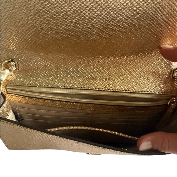 MICHAEL Michael Kors Mott Metallic Gold Textured Crossbody Wallet Bag - Picture 2 of 9